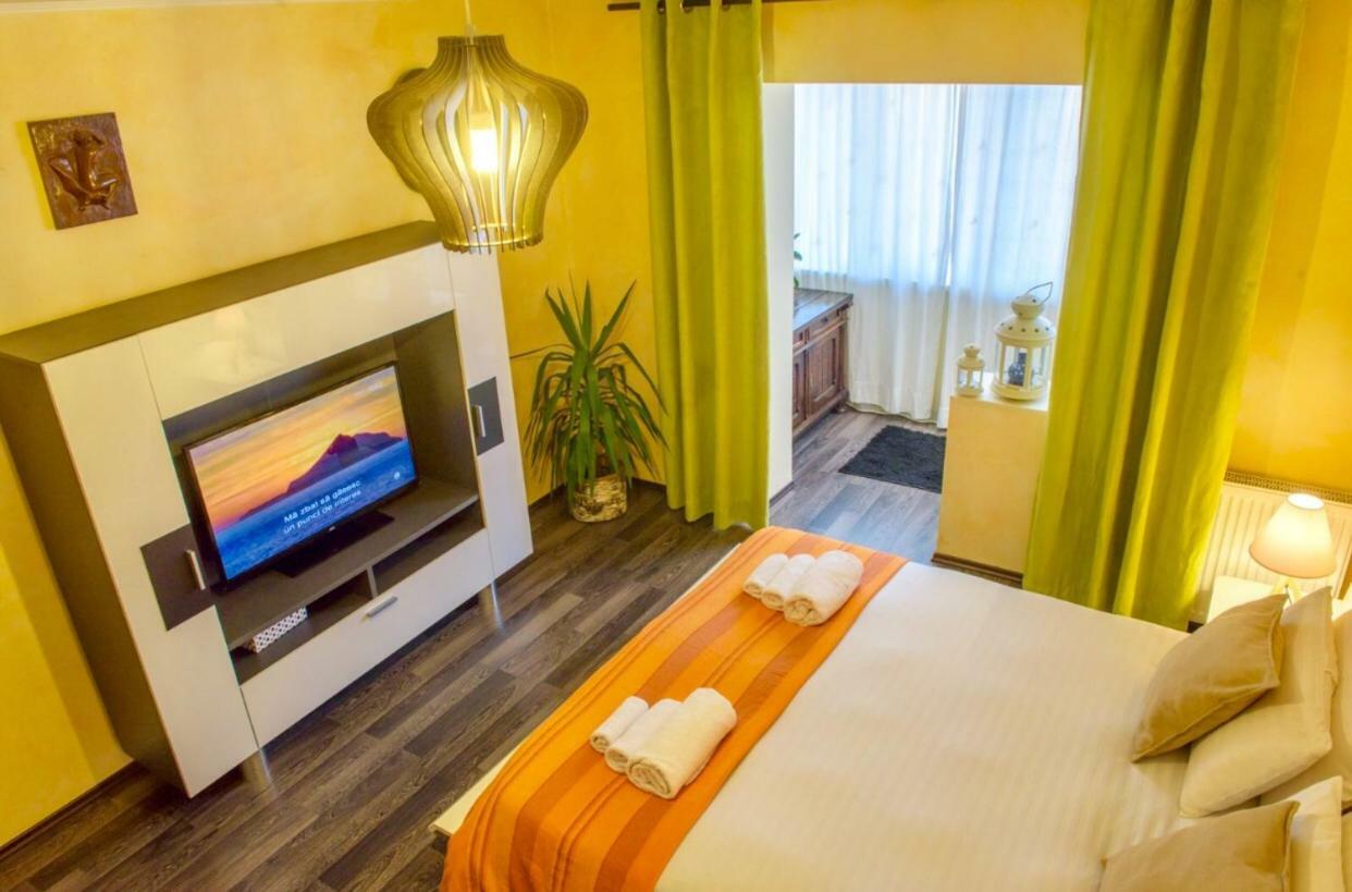 Zuzu'S Home Rîşnov المظهر الخارجي الصورة